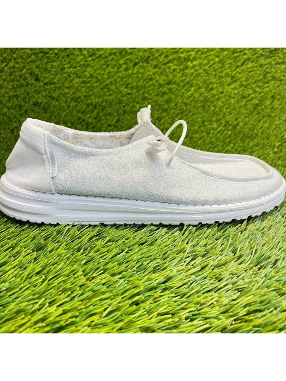 Hey Dude Wendy Stretch Womens Size 9 Gray White Athletic Walking Slip On Shoes